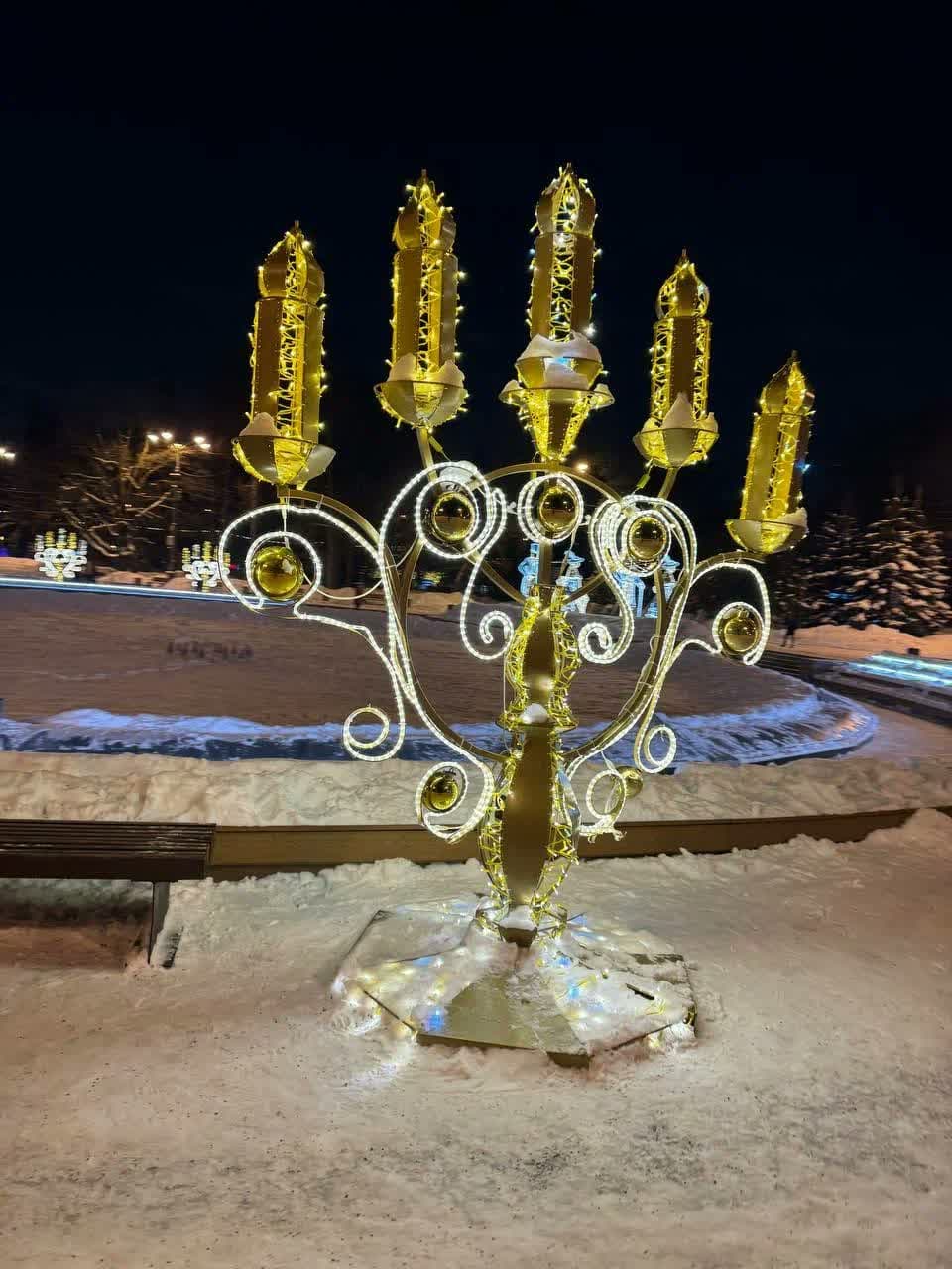 Новогоднее оформление: адрес уточняется