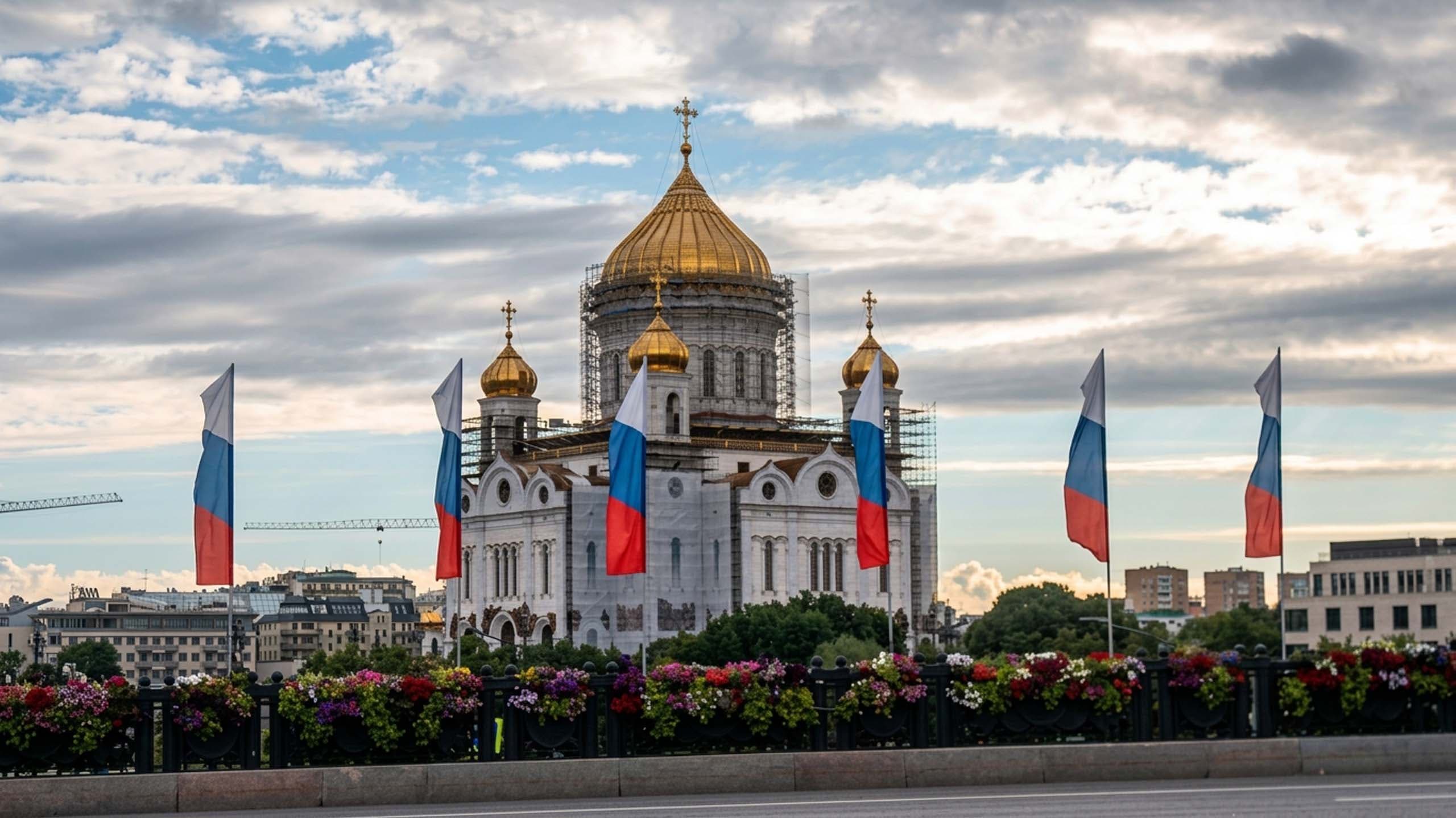 Флаговый массив на Большом Каменном мосту